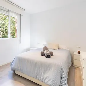 Piso Capuchinos Centrico Apartamento